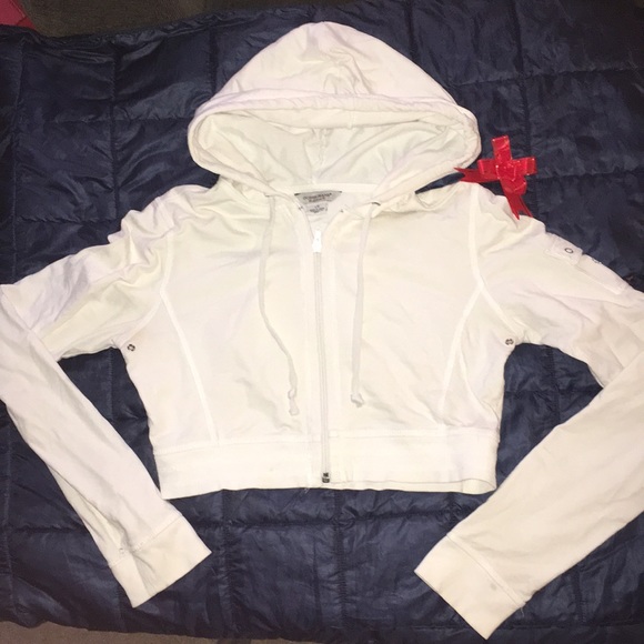 Guess Tops - [4 for $20] Guess Crop Sweater